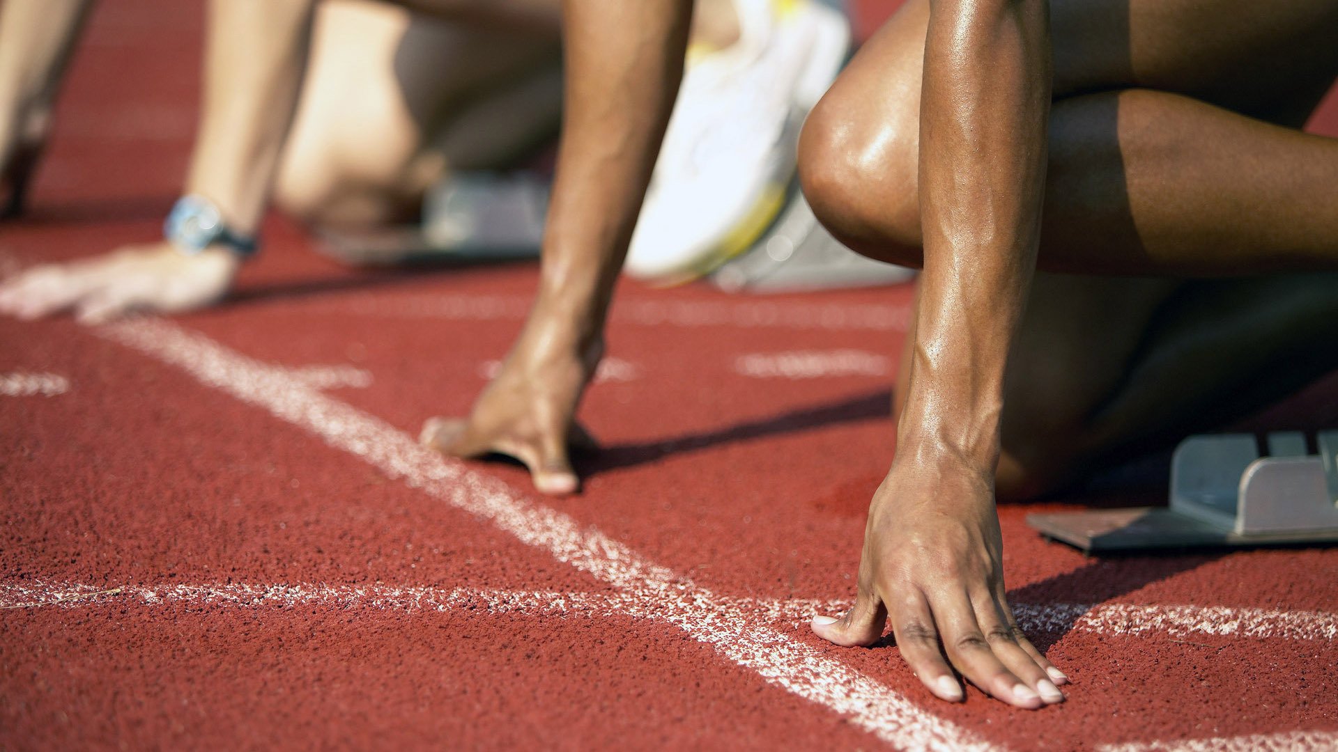 “亚戈·卡尔曼的全能技巧，塑造阿根廷美洲狮队的进攻与防守力量”